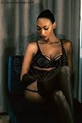 Foto Naomi Closed Incontri Transescort Milano - 5